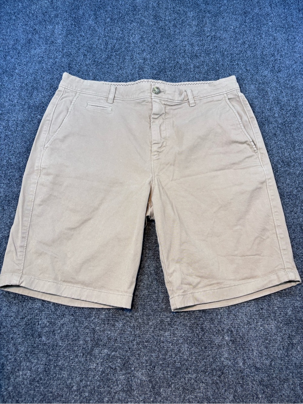 Johnnie-o khaki mens shorts size 34
